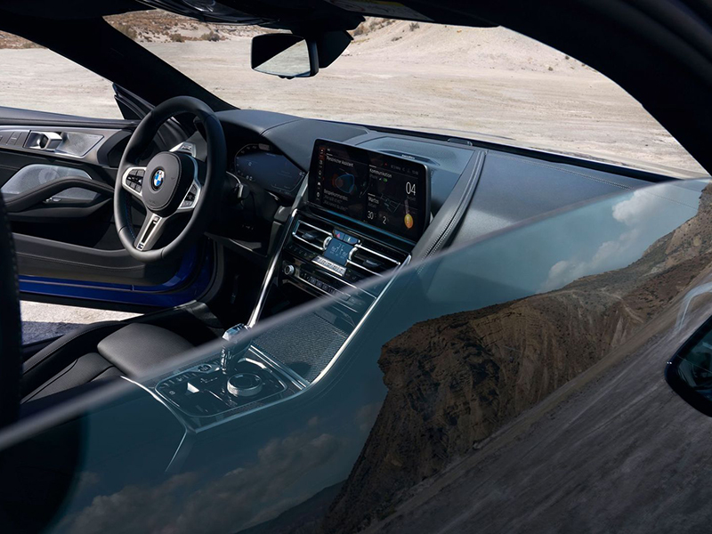 إطلاق طرازات BMW 8 الجديدة كلياً في أبوظبي